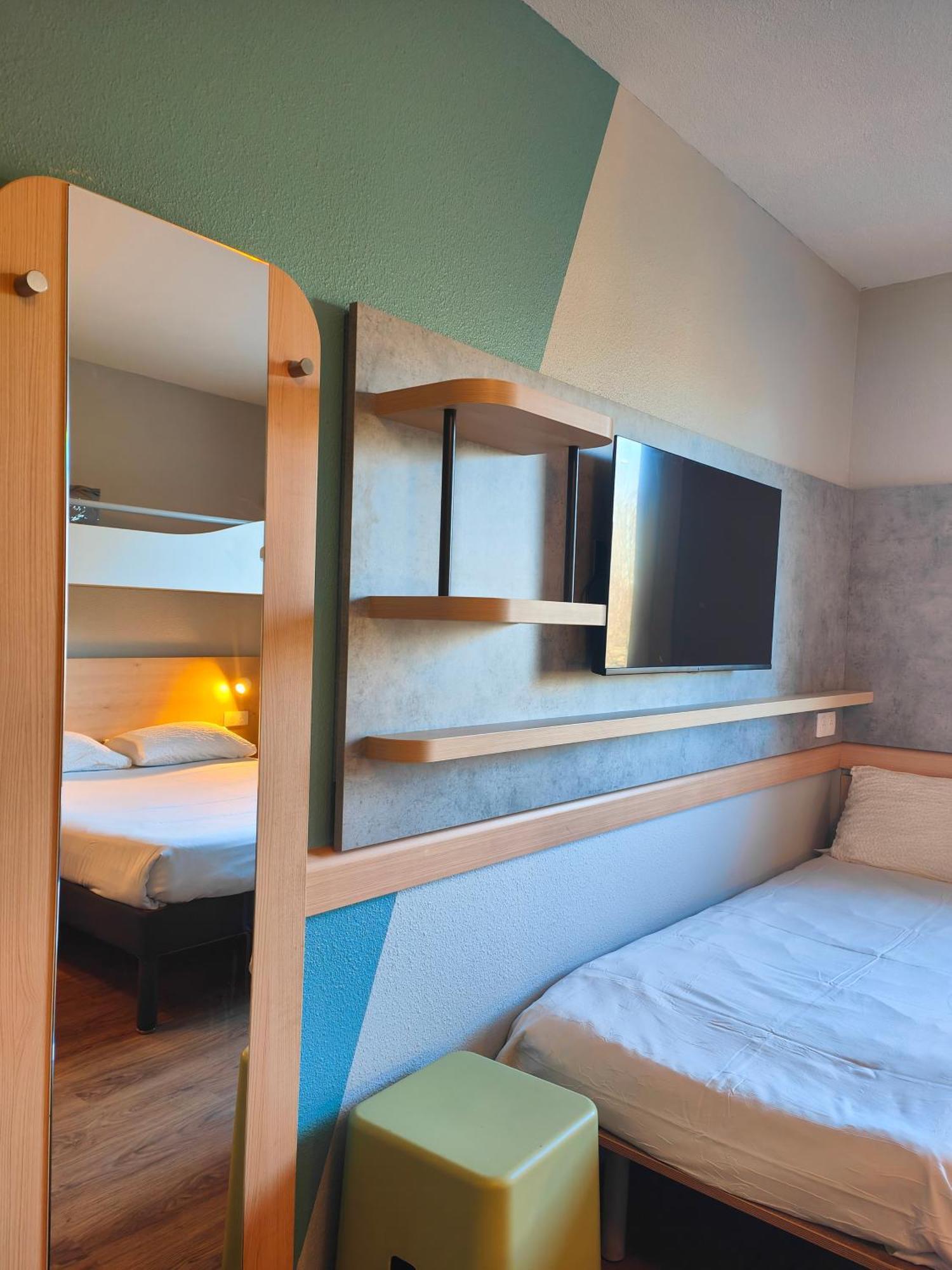 Ibis Budget Родез Екстериор снимка