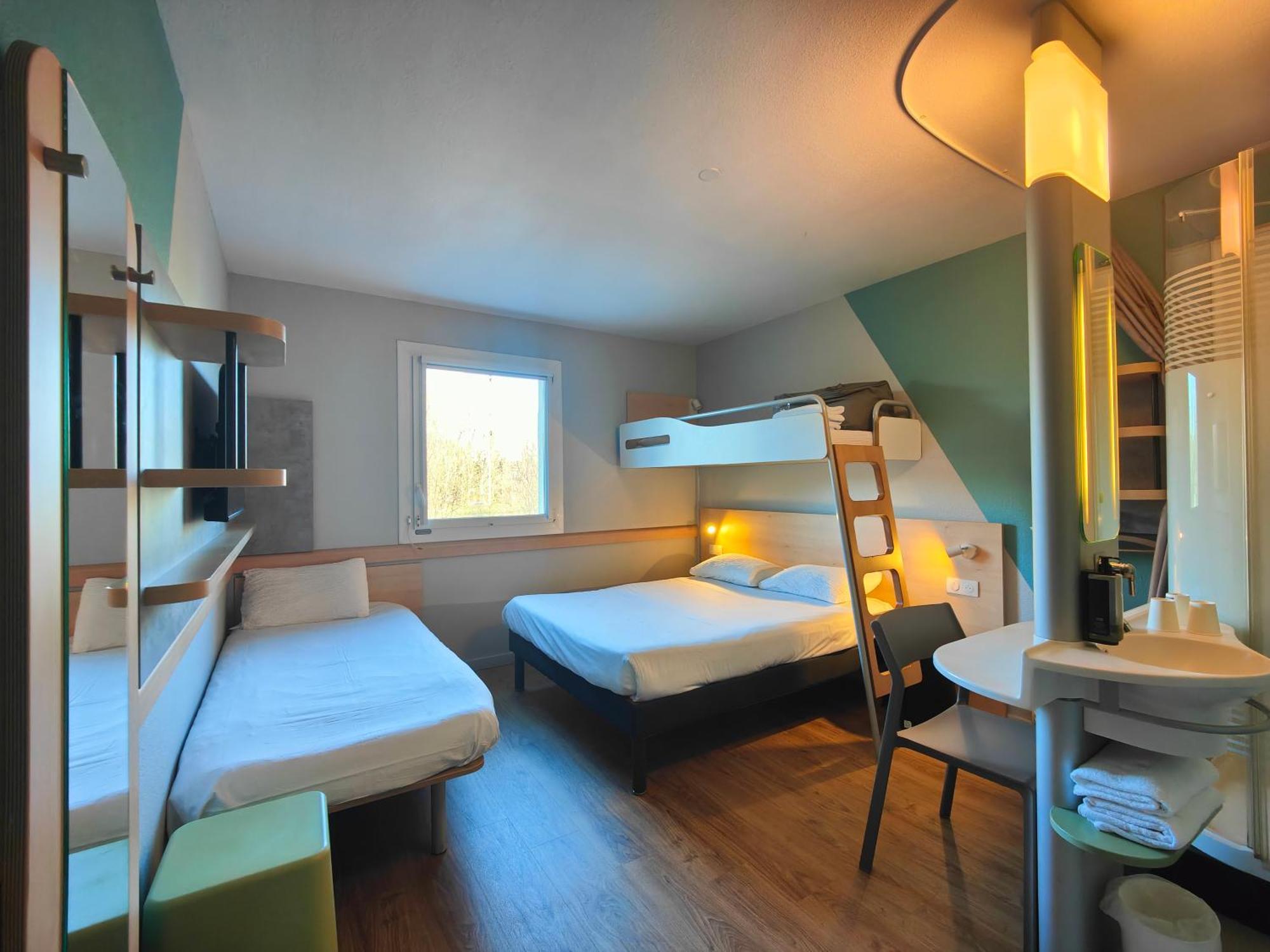 Ibis Budget Родез Екстериор снимка