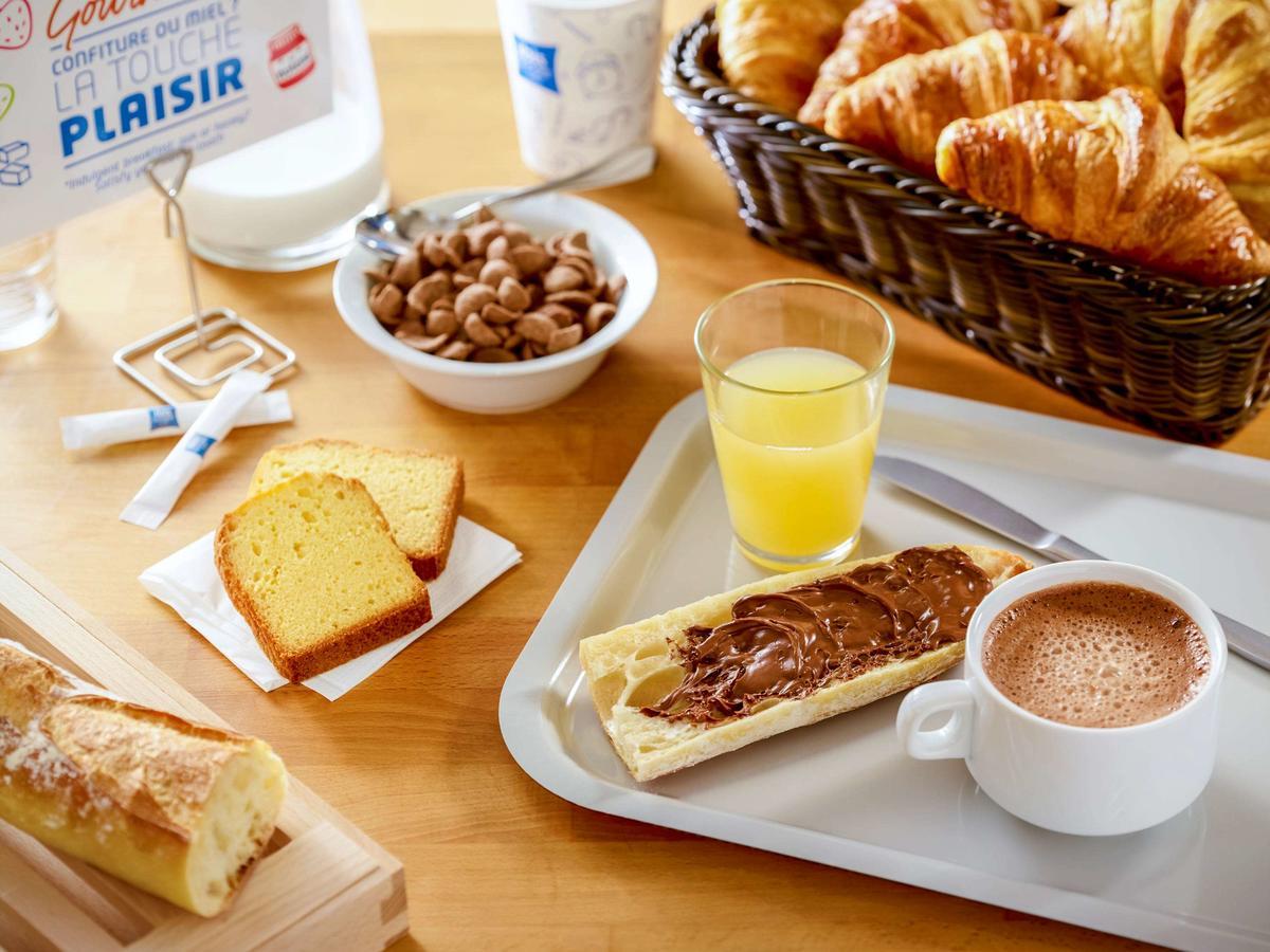 Ibis Budget Родез Екстериор снимка